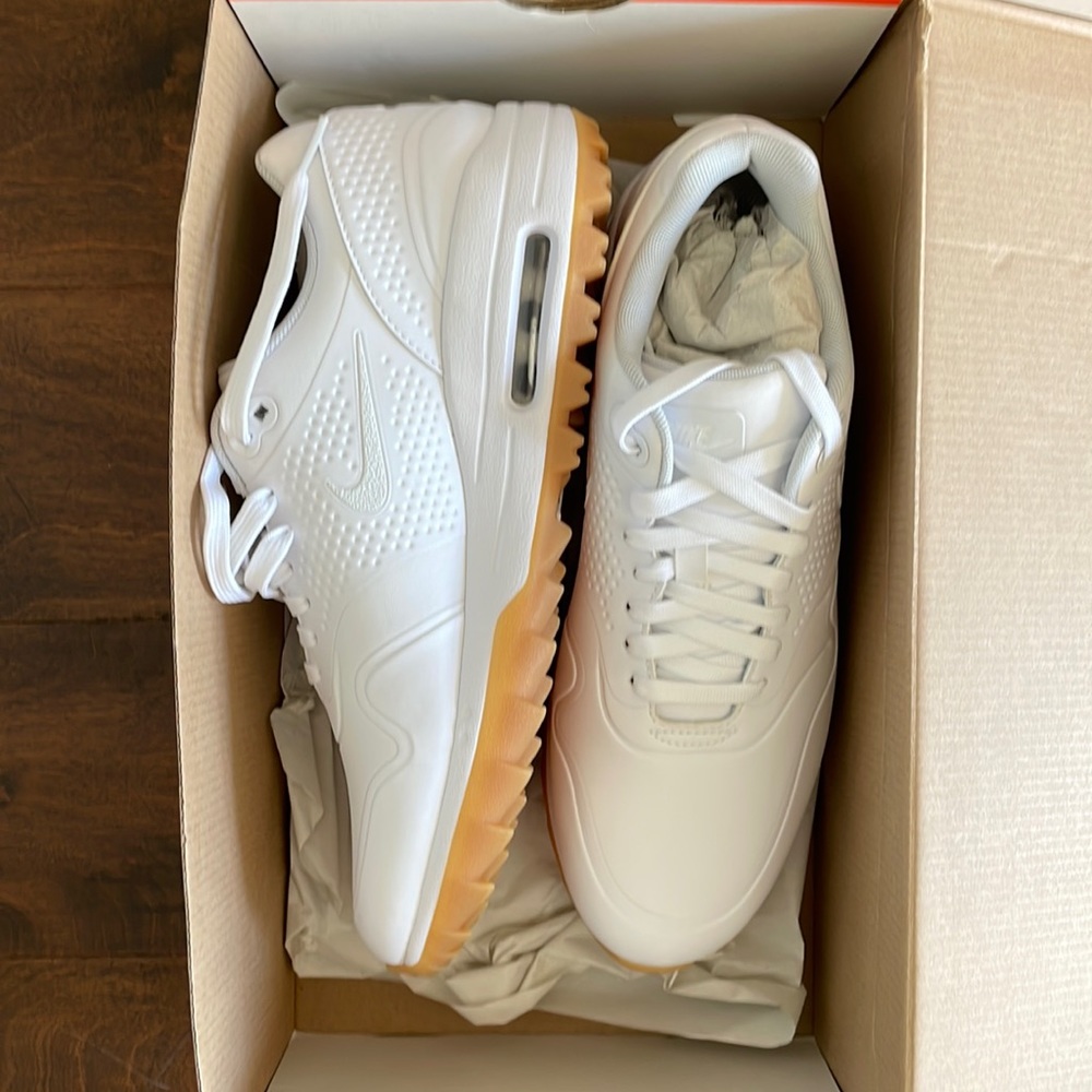 NIB Nike Women’s Golf Air Max